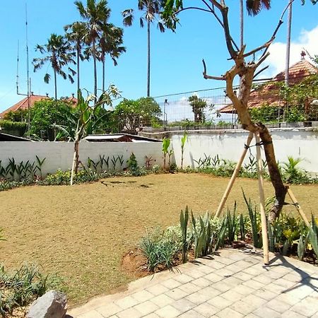 Na-Mi Guesthouse Canggu מראה חיצוני תמונה